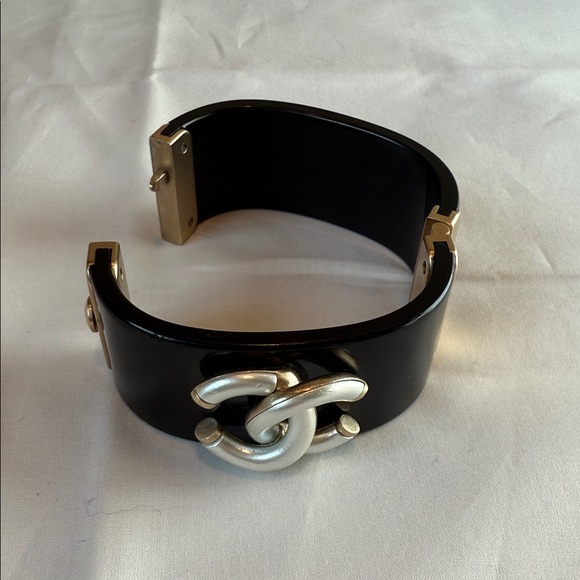 Chanel Black Resin Wide CC Logo Cuff Bracelet - Picture 1 of 3